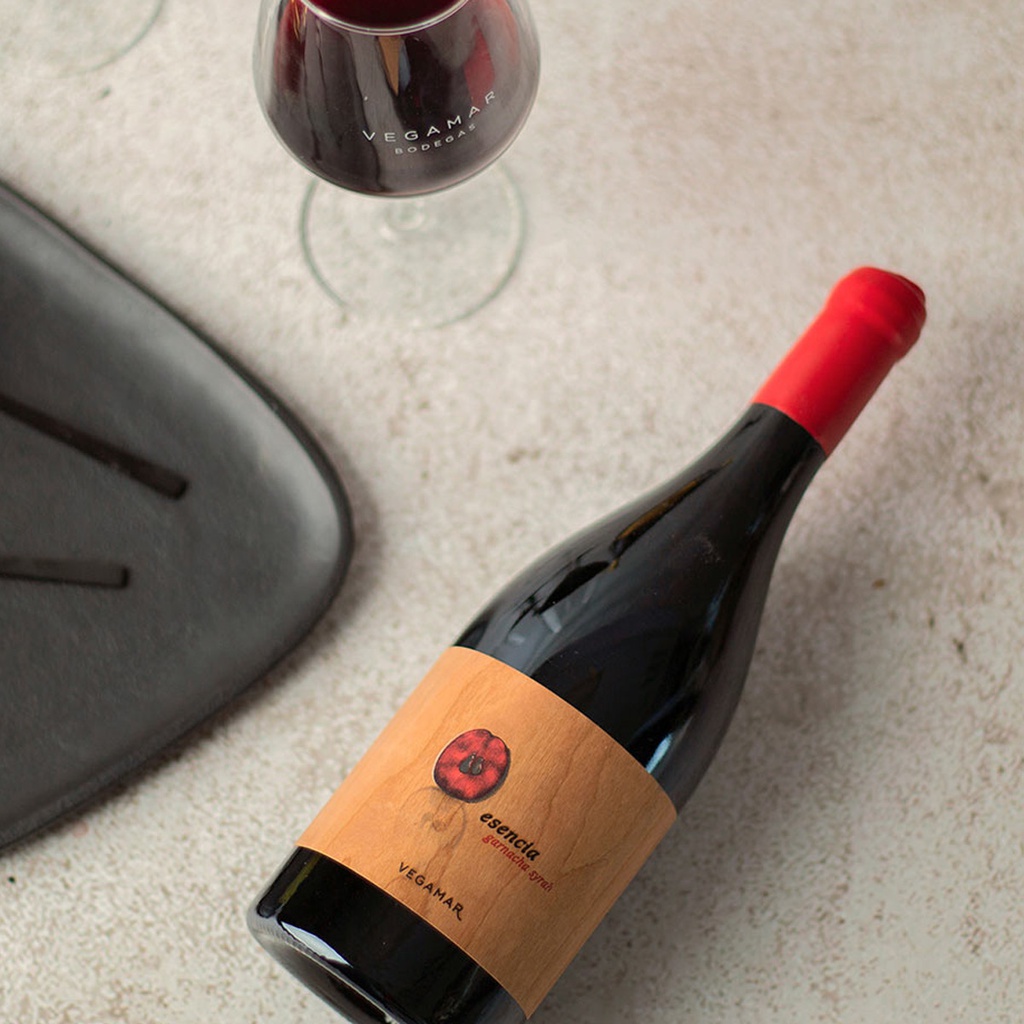 Still Red wine ESENCIA VEGAMAR 