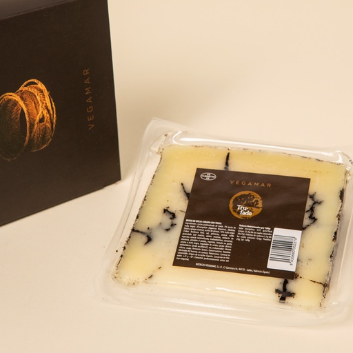 [9QTVE2E] Cuña Queso 100 % Oveja con Trufa 200 g aprox. VEGAMAR Estuchado