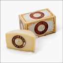 Queso Curado Leche Cruda 450 g aprox. LA FLOR DE YELTES Estuchado